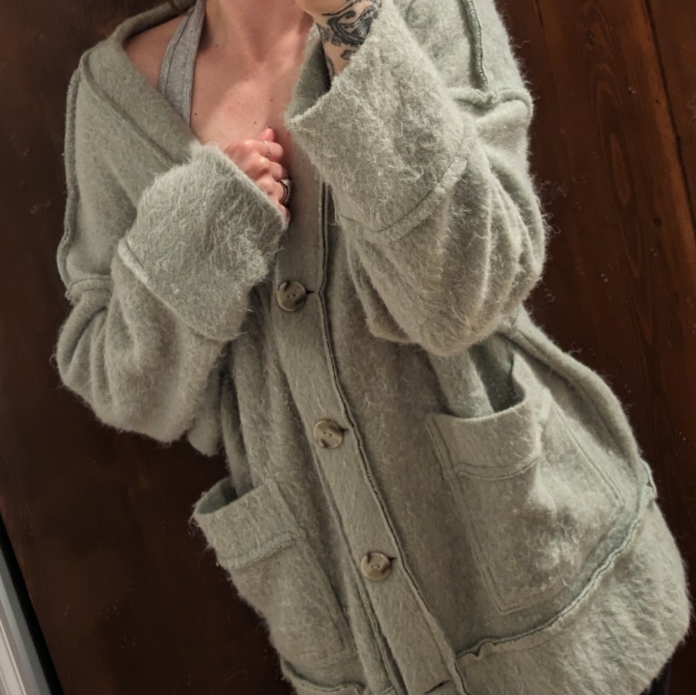 Urban outfitters cardigan size small